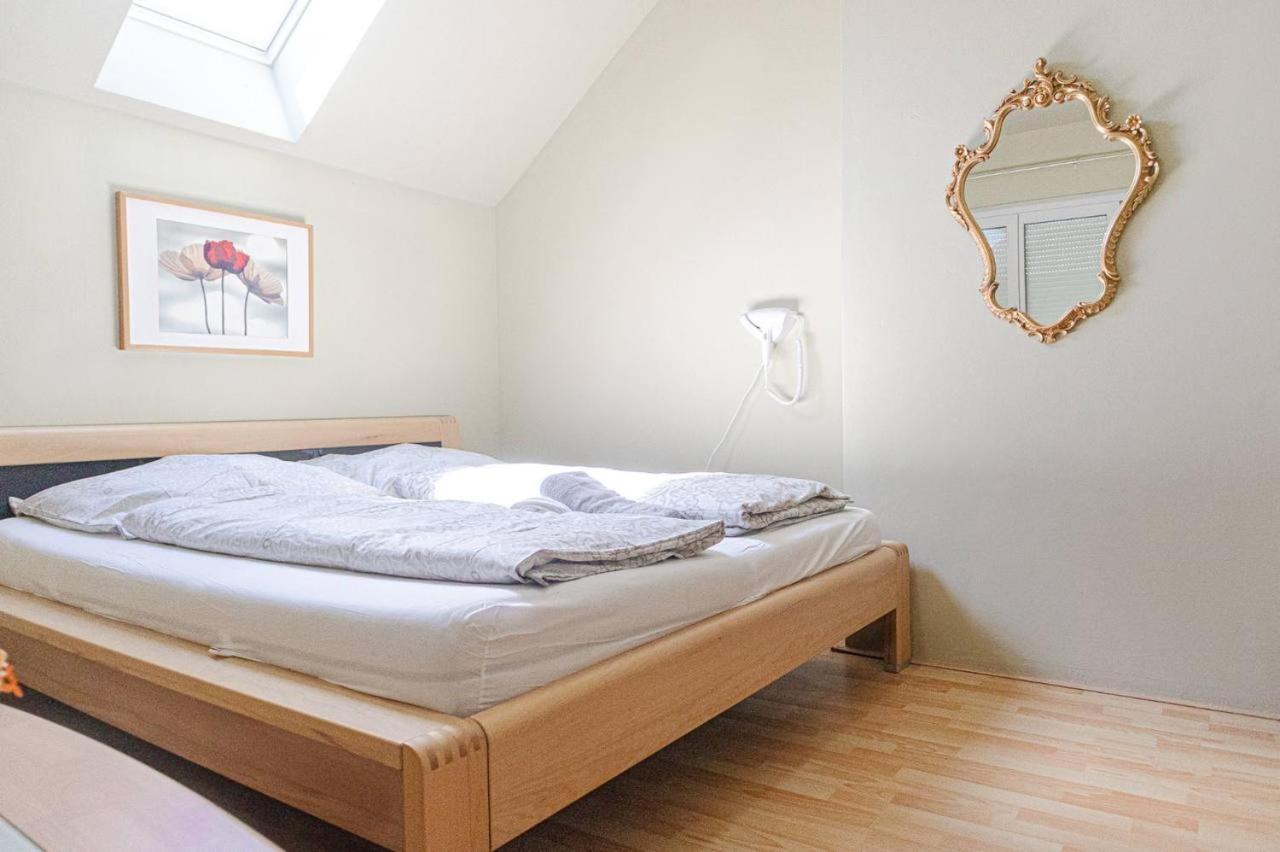 Comfortable Rooms In A Beautiful House Gd Wina Bagian luar foto