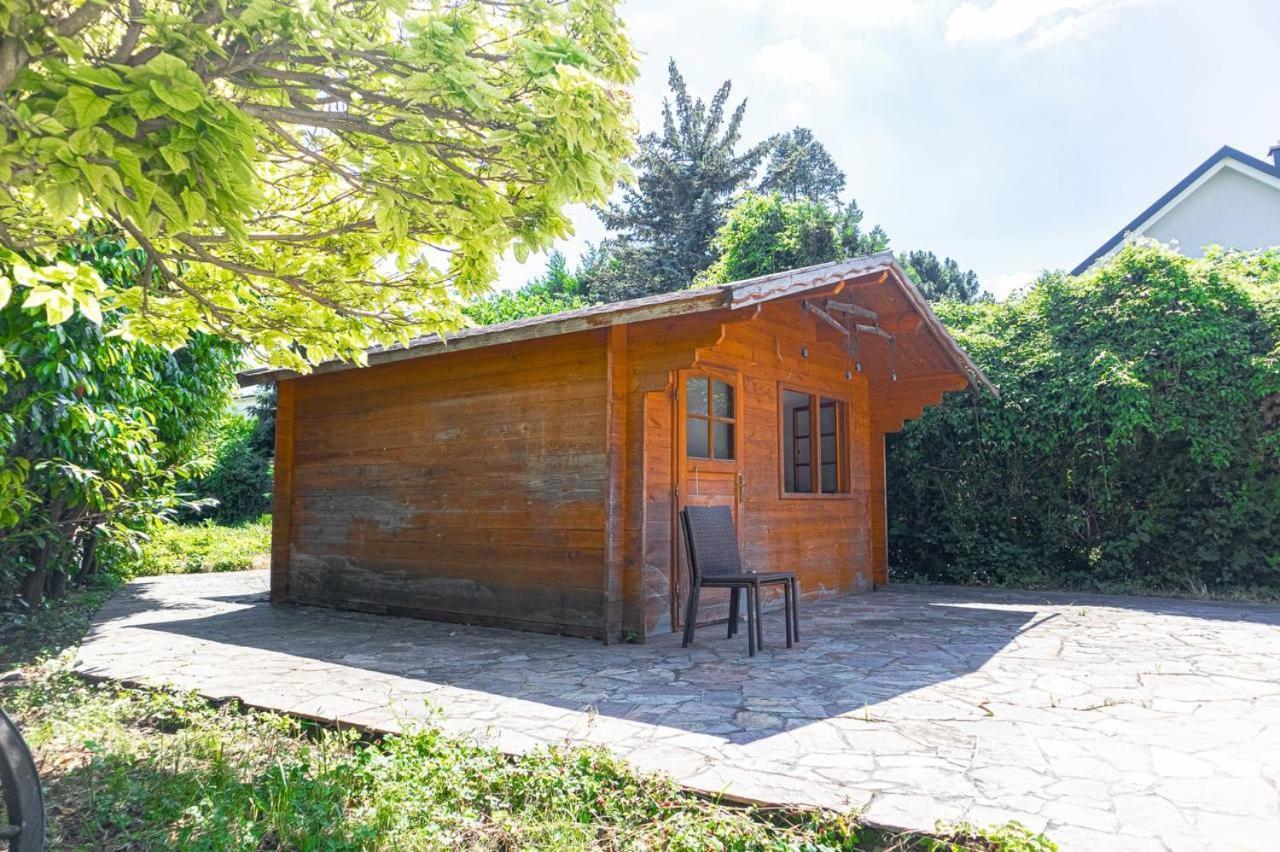 Comfortable Rooms In A Beautiful House Gd Wina Bagian luar foto