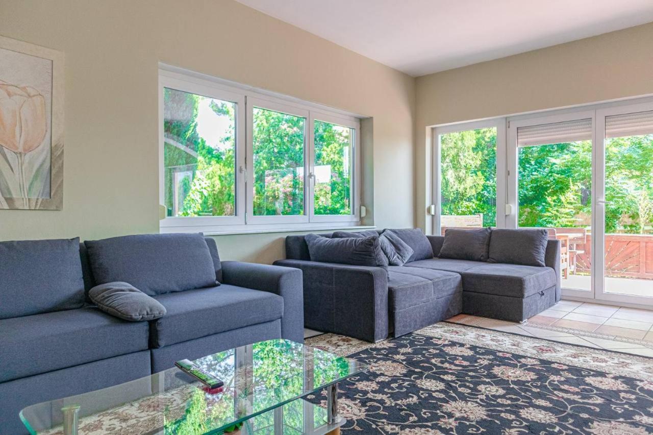 Comfortable Rooms In A Beautiful House Gd Wina Bagian luar foto