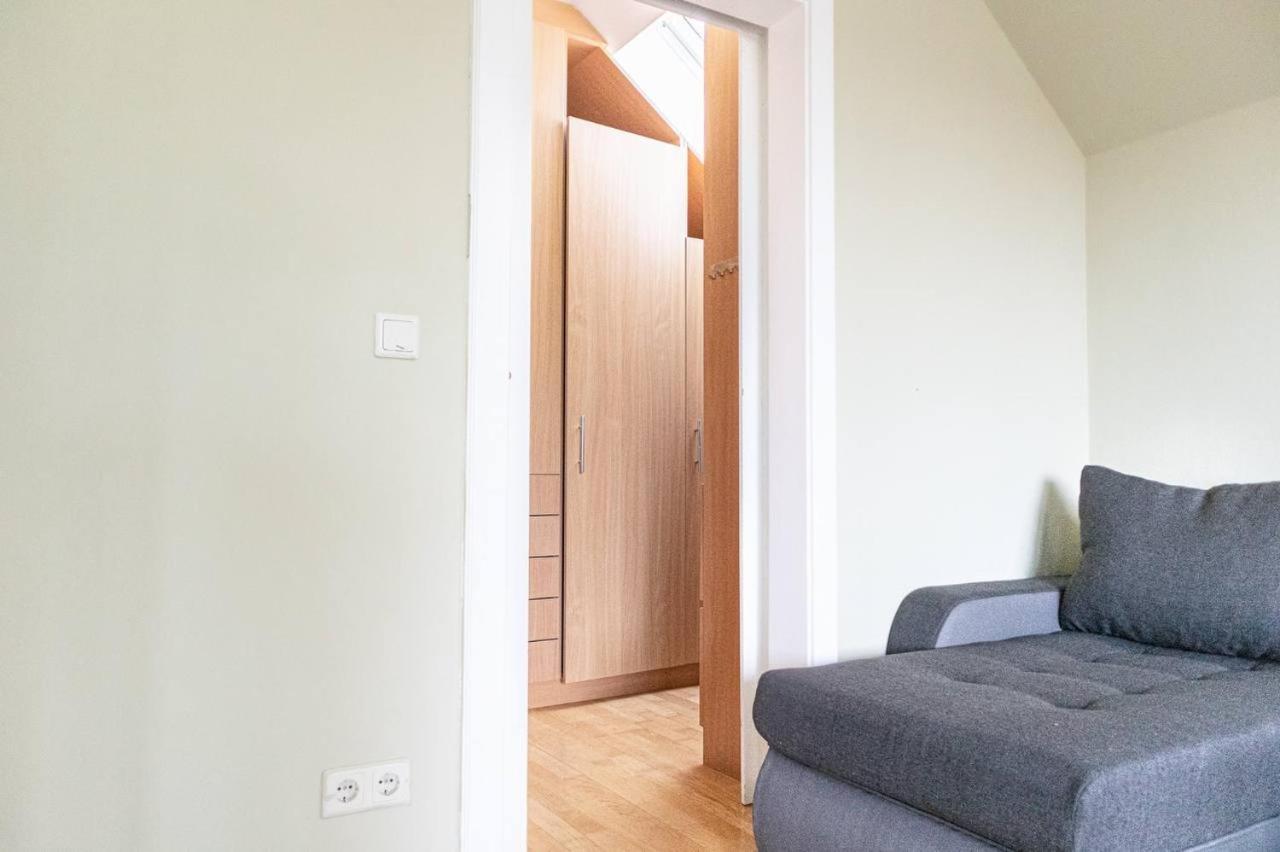 Comfortable Rooms In A Beautiful House Gd Wina Bagian luar foto
