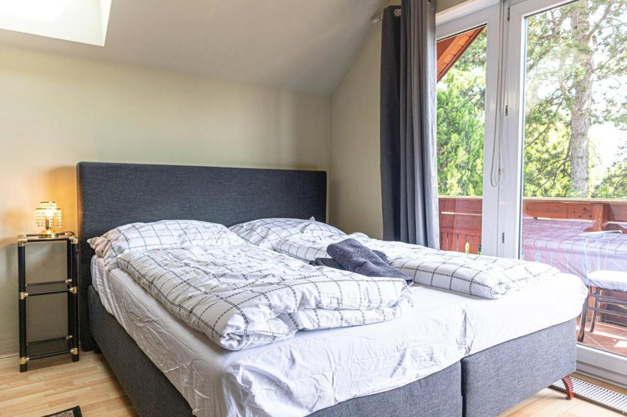 Comfortable Rooms In A Beautiful House Gd Wina Bagian luar foto